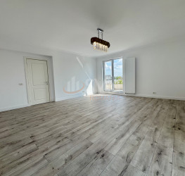 Apartament, 3 rooms with underground parking included Bucuresti/Bucur Obor
