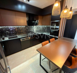 Apartament, 3 rooms with underground parking included Bucuresti/Sisesti