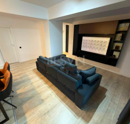 Apartament, 3 rooms with underground parking included Bucuresti/Sisesti