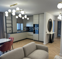Apartament, 3 rooms with underground parking included Bucuresti/Pipera