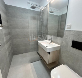 Apartament, 3 rooms with underground parking included Bucuresti/Floreasca