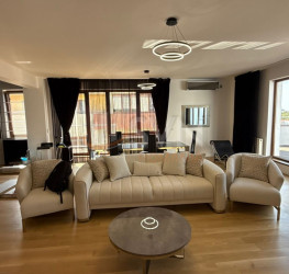 Apartament, 3 rooms with underground parking included Bucuresti/Herastrau