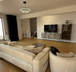 Apartament, 3 rooms with underground parking included Bucuresti/Herastrau