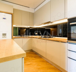 Apartament, 3 rooms with underground parking included Bucuresti/Pipera