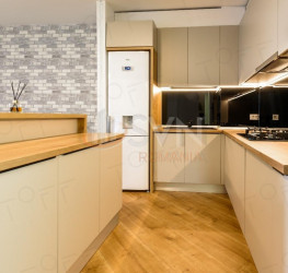 Apartament, 3 rooms with underground parking included Bucuresti/Pipera