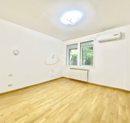 Apartament, 3 rooms with underground parking included Bucuresti/Herastrau