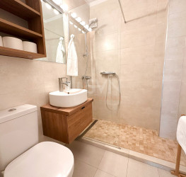 Apartament, 4 camere, 100 mp Bucuresti/Decebal