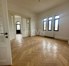 Apartament, 4 camere, 120 mp Bucuresti/Piata Unirii (s3)