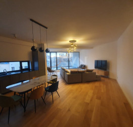 Apartament, 4 camere, 130 mp Bucuresti/Cismigiu