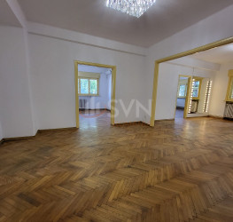 Apartament, 4 camere, 139 mp Bucuresti/Piata Romana