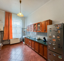 Apartament, 4 camere, 140 mp Bucuresti/Kogalniceanu