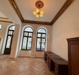 Apartament, 4 camere, 140 mp Bucuresti/Piata Universitatii