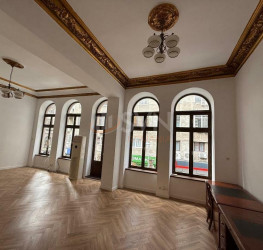 Apartament, 4 camere, 140 mp Bucuresti/Piata Universitatii