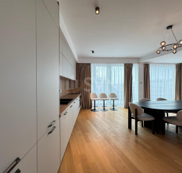 Apartament, 4 camere, 154 mp Bucuresti/Iancu Nicolae