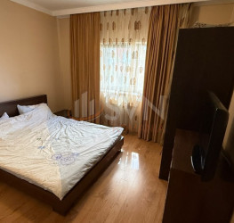 Apartament, 4 camere, 156 mp Bucuresti/Lacul Tei