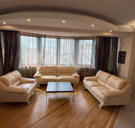 Apartament, 4 camere, 217 mp Bucuresti/Herastrau