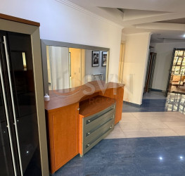 Apartament, 4 camere, 217 mp Bucuresti/Herastrau