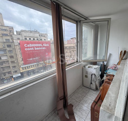 Apartament, 4 camere, 66 mp Bucuresti/P-ta Universitatii