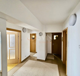 Apartament, 4 camere, 77.1 mp Bucuresti/Turda