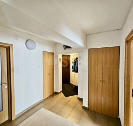 Apartament, 4 camere, 77.1 mp Bucuresti/Turda