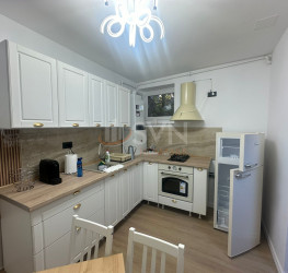 Apartament, 4 camere, 80 mp Bucuresti/Universitate (s2)