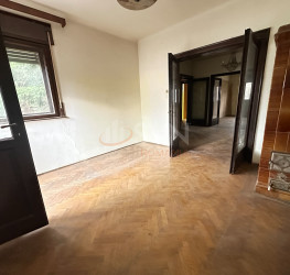Apartament, 4 camere, 80 mp Bucuresti/P-ta Alba Iulia
