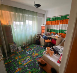 Apartament, 4 camere, 83 mp Bucuresti/Stefan Cel Mare