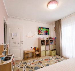 Apartament, 4 camere, 92 mp Bucuresti/Unirii