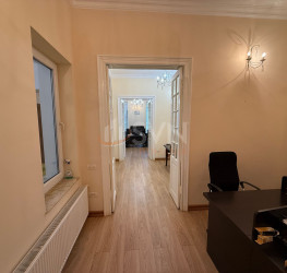 Apartament, 4 camere, 93 mp Bucuresti/Cismigiu