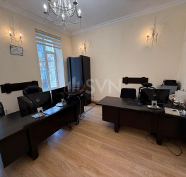 Apartament, 4 camere, 93 mp Bucuresti/Cismigiu