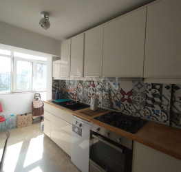 Apartament, 4 camere, 93 mp Bucuresti/Piata Romana