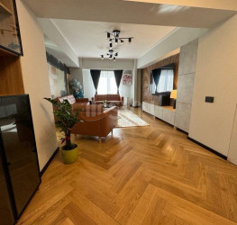 Apartament, 4 camere, 94 mp Bucuresti/Piata Unirii (s3)