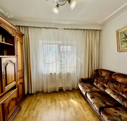 Apartament, 4 camere, 98 mp Bucuresti/Vitan