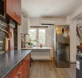 Apartament, 4 camere, 98 mp Bucuresti/Alba Iulia