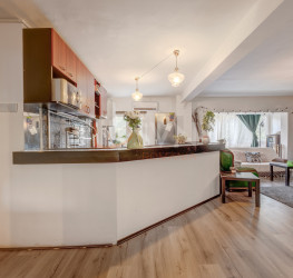 Apartament, 4 camere, 98 mp Bucuresti/Alba Iulia