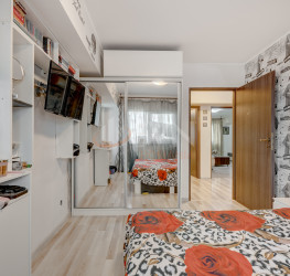 Apartament, 4 camere, 98 mp Bucuresti/Berceni