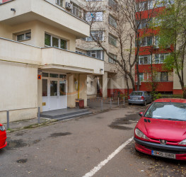 Apartament, 4 camere, 98 mp Bucuresti/Berceni