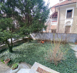 Apartament, 4 camere cu loc parcare exterior inclus Bucuresti/Capitale