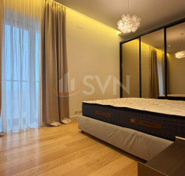 Apartament, 4 camere cu loc parcare exterior inclus Bucuresti/Herastrau