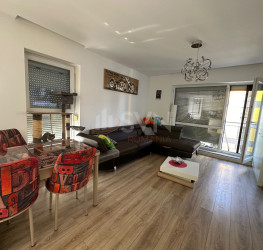 Apartament, 4 camere cu loc parcare exterior inclus Bucuresti/Titan