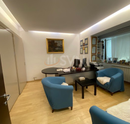 Apartament, 4 camere cu loc parcare exterior inclus Bucuresti/Capitale