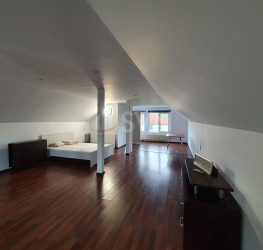Apartament, 4 camere cu loc parcare exterior inclus Bucuresti/Iancu Nicolae