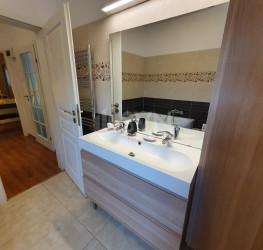 Apartament, 4 camere cu loc parcare exterior inclus Bucuresti/Iancu Nicolae
