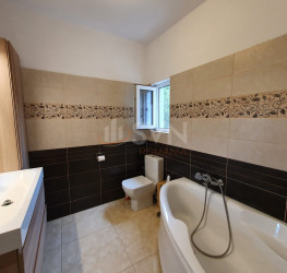 Apartament, 4 camere cu loc parcare exterior inclus Bucuresti/Iancu Nicolae