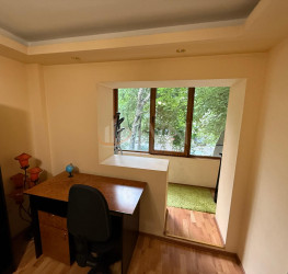 Apartament, 4 camere cu loc parcare exterior inclus Bucuresti/Piata Victoriei
