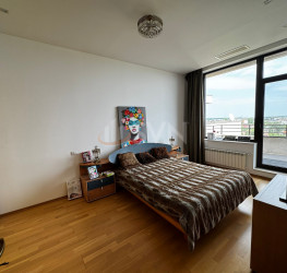 Apartament, 4 camere cu loc parcare exterior inclus Bucuresti/Baneasa