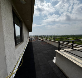 Apartament, 4 camere cu loc parcare exterior inclus Bucuresti/Baneasa
