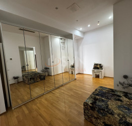 Apartament, 4 camere cu loc parcare exterior inclus Bucuresti/Baneasa