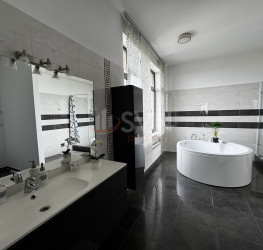 Apartament, 4 camere cu loc parcare exterior inclus Bucuresti/Baneasa