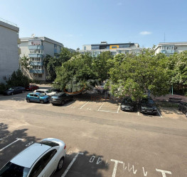 Apartament, 4 camere cu loc parcare exterior inclus Bucuresti/Aviatiei